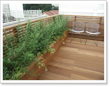 屋上緑化 楽しい時間を過ごす場所 屋上に庭のある家 イエマガ