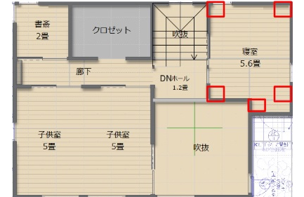 寝室の赤い四角印のところにコンセントを。