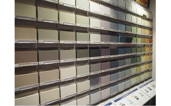 ペイントの微妙なカラーの多さに、驚かされます。